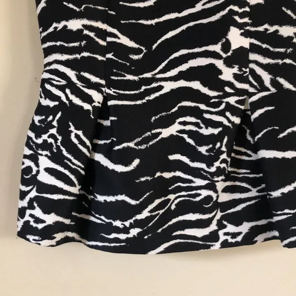 CH black and white fashion top